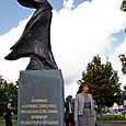 Inauguration de la statue "le rêve de la mère" à Bussy