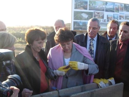 Hôpital de Jossigny : pose de la première pierre avec Roselyne Bachelot