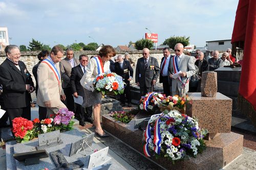 Cérémonie vieux cimetière Ozoir